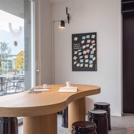 import blog slider giochi di linee e colore lhotel hoody active happiness con il gres mystone ceppo di gre 4