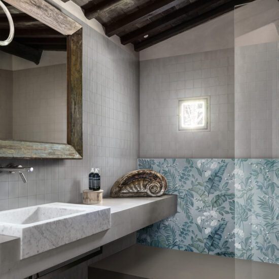 Marazzi White Deco 018.jpg