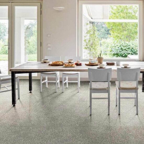 Art : le nouveau grès cérame inspiré du terrazzo à la vénitienne