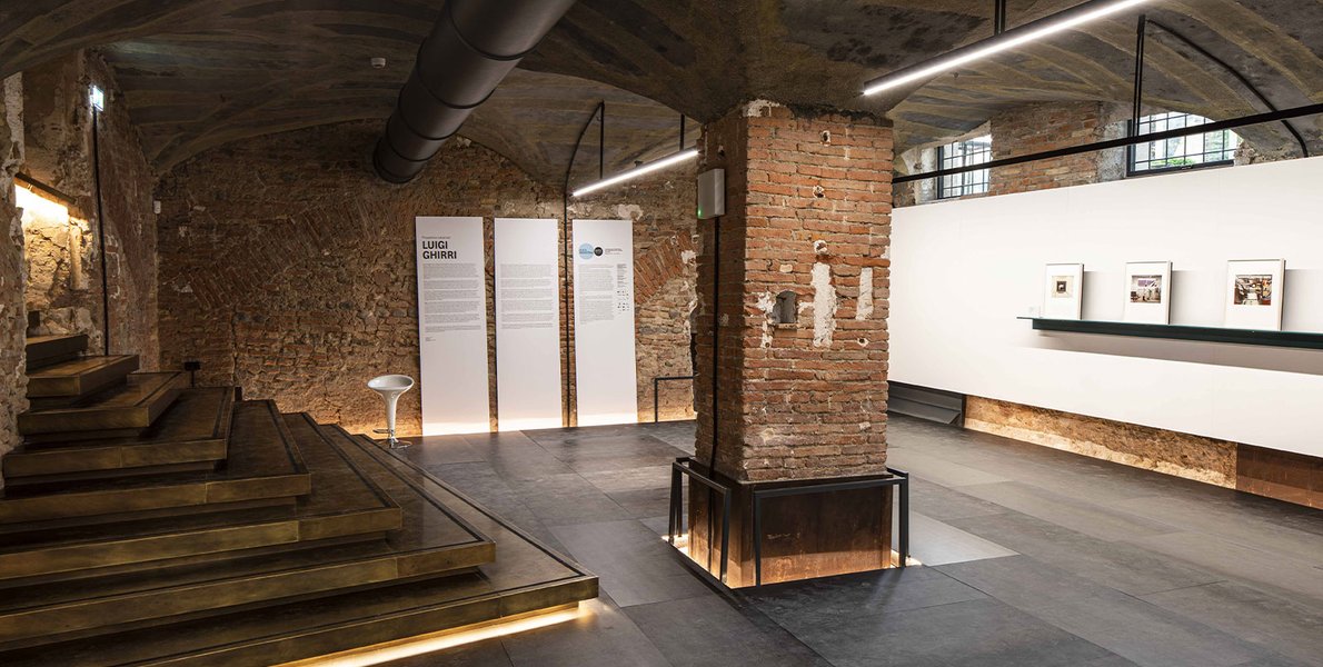 Exposition « Prospettive Industriali » de Luigi Ghirri à Bologne