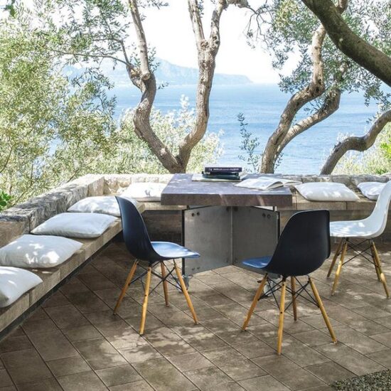 Petits jardins imparfaits : la nouvelle tendance pour les espaces extérieurs