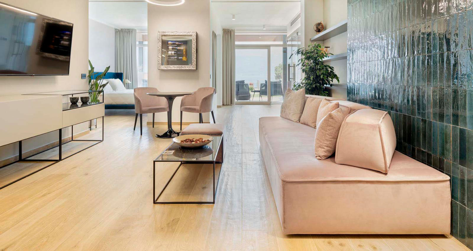 marazzi hotel du lac 000.jpg