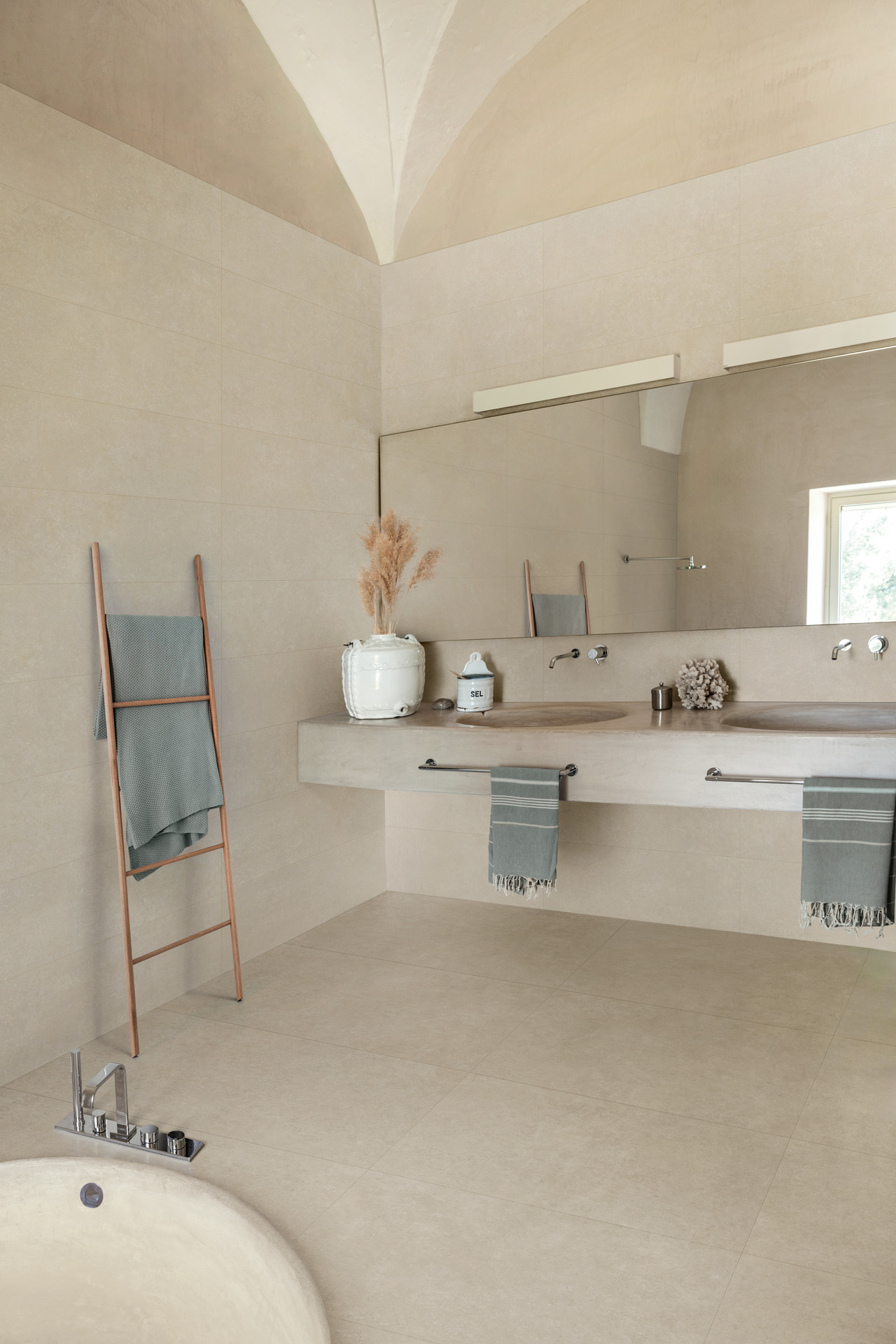 marazzi room 001.jpg